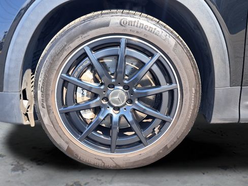 Used 2022 Mercedes-Benz GLB 35 AMG 4MATIC image 28