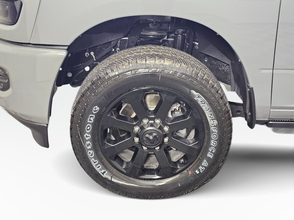 New 2026 RAM 2500 Laramie AWD/4WD image 12