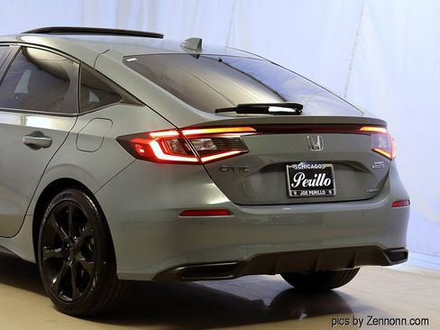 Used 2025 Honda Civic Sport Touring image 8