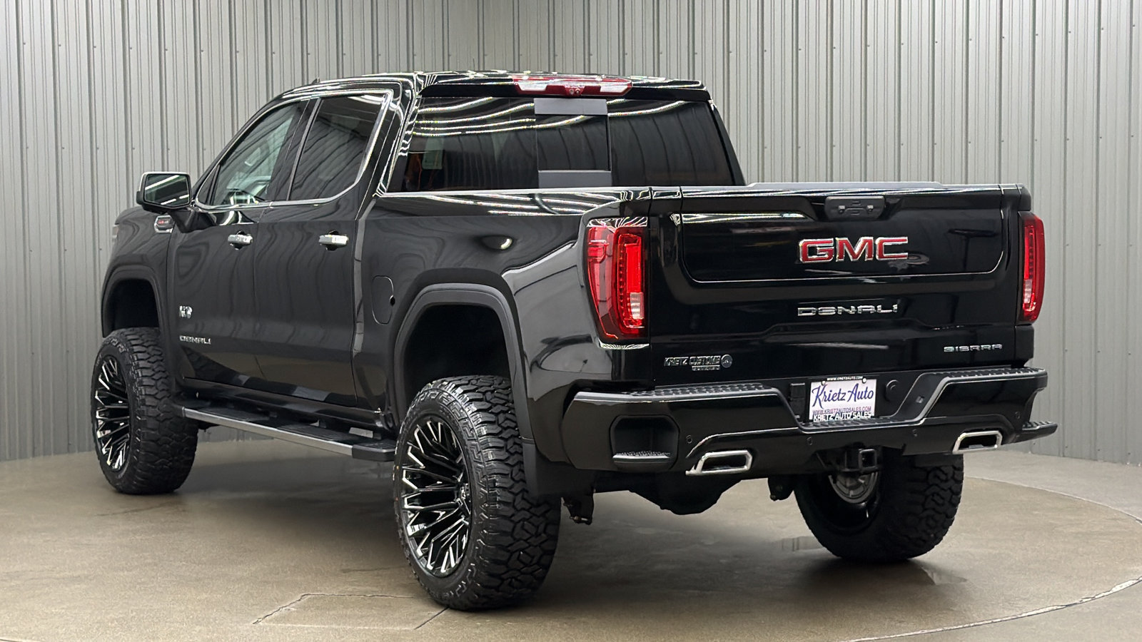 Used 2026 GMC Sierra 1500 Denali w/ Technology Package AWD/4WD image 3