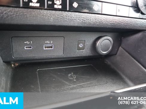 Used 2024 Mitsubishi Outlander SE image 32