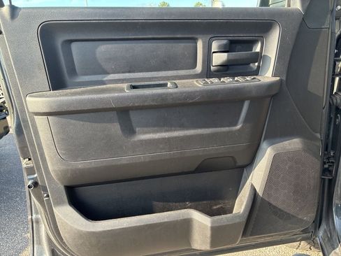 Used 2017 RAM 1500 Express image 11