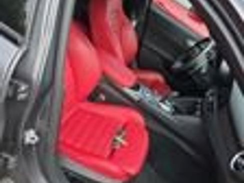Used 2024 Alfa Romeo Giulia Veloce AWD/4WD image 16