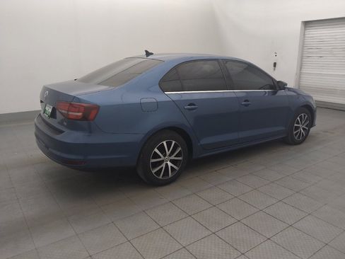 Used 2017 Volkswagen Jetta SE FWD image 10