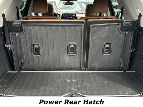 New 2026 Nissan Pathfinder Platinum AWD/4WD image 13