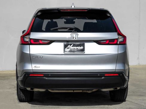 Used 2023 Honda CR-V EX-L image 10
