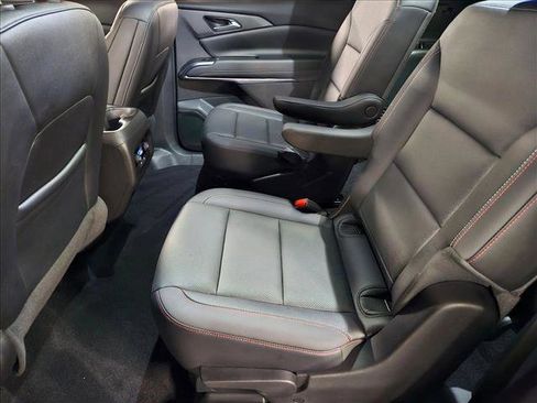 Used 2024 Chevrolet Traverse Z71 AWD/4WD image 16