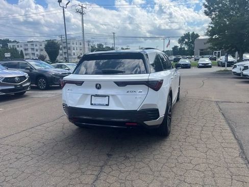 Certified 2024 Acura ZDX A-Spec AWD/4WD image 9