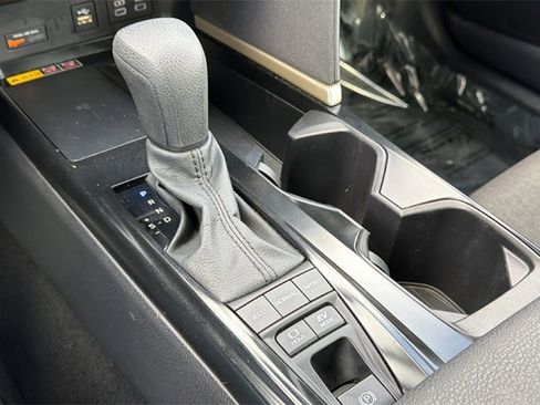 Certified 2025 Toyota Camry LE image 31