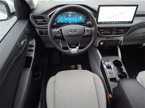 New 2026 Ford Escape SE w/ PHEV Premium Package image 7