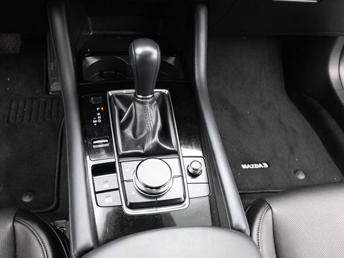 Used 2024 MAZDA MAZDA3 Hatchback w/Premium Plus Pkg image 7