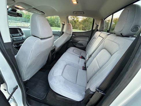 Used 2017 Chevrolet Colorado LT w/ LT Convenience Package image 12