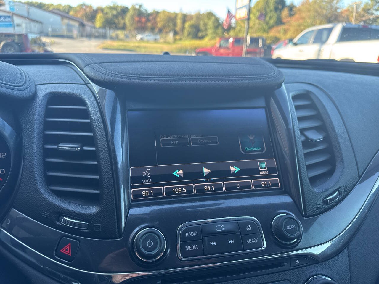 Used 2014 Chevrolet Impala LT w/ Premium Seating Package FWD image 28