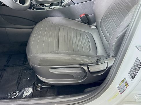 Certified 2022 Hyundai Santa Cruz SE w/ Cargo Package FWD image 23