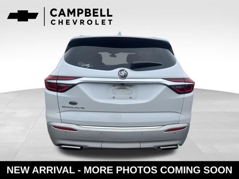 Used 2020 Buick Enclave Essence w/ Sound and Sites Package FWD image 4