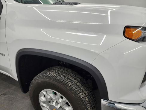 Used 2024 Chevrolet Silverado 2500 LT image 23