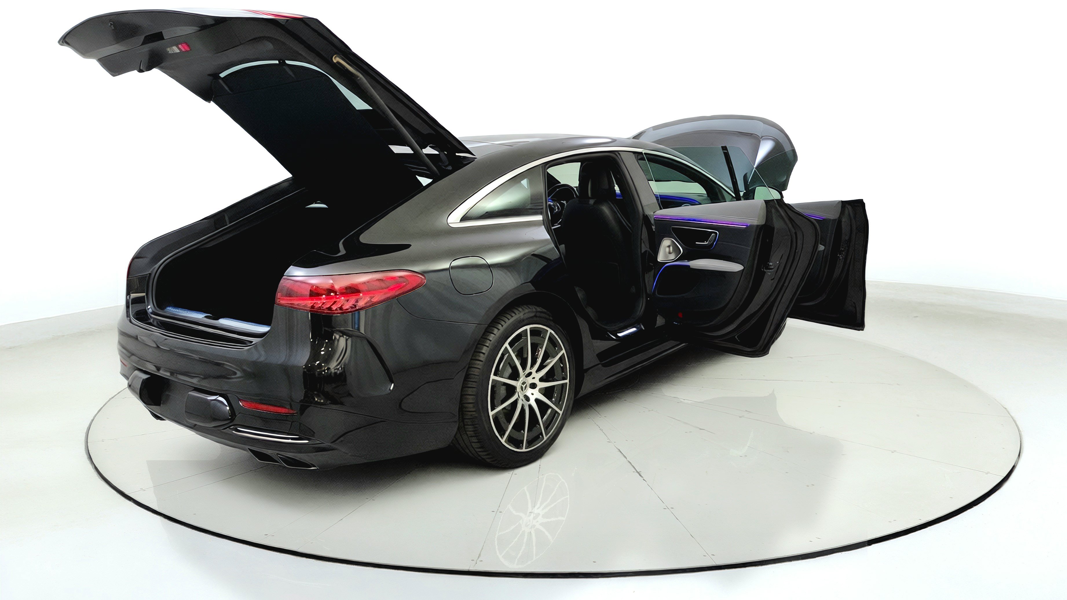 Used 2022 Mercedes-Benz EQS 580 4MATIC Sedan w/ Winter Package image 14