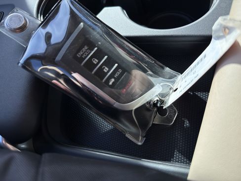 Certified 2025 Acura TLX w/Technology Package image 36