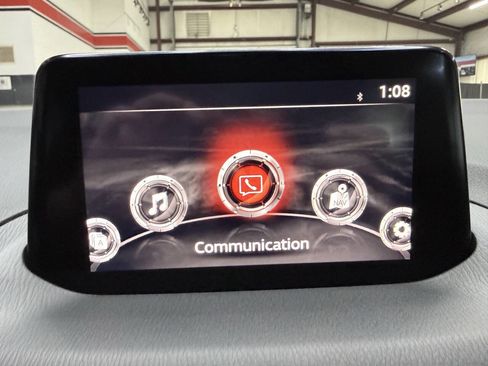 Used 2018 MAZDA MAZDA3 Touring FWD image 27