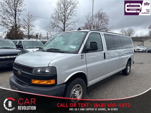 Used 2020 Chevrolet Express 3500 LS RWD image 3