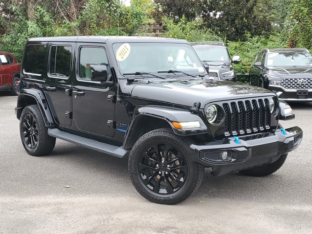 Used 2021 Jeep Wrangler Unlimited Sahara AWD/4WD image 36