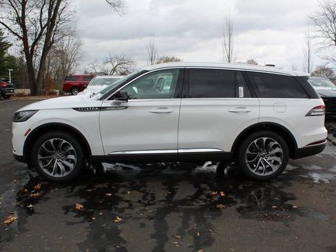 New 2026 Lincoln Aviator Reserve image 6