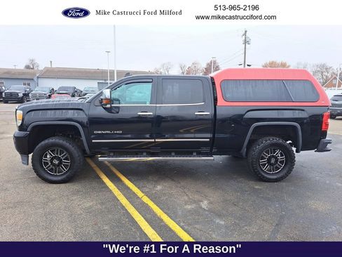Used 2015 GMC Sierra 3500 Denali image 2