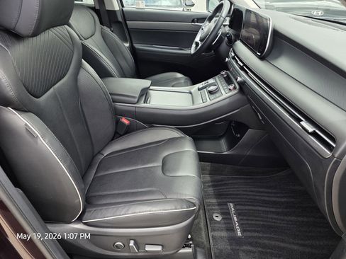 Used 2024 Hyundai Palisade SEL w/ Premium Package FWD image 13