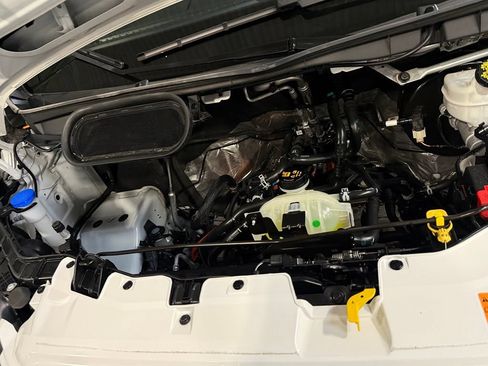 Used 2022 Ford E-Transit Medium Roof RWD image 23