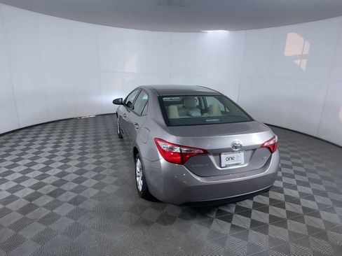 Used 2016 Toyota Corolla LE FWD image 7