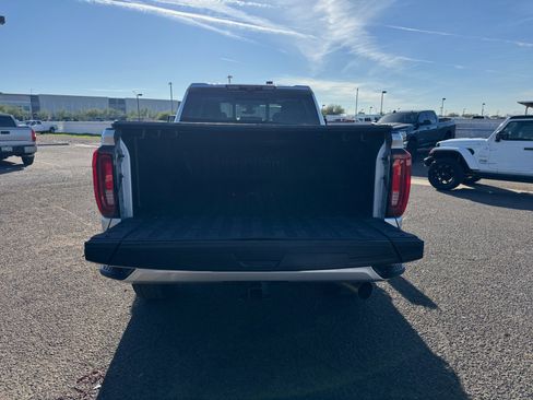 Used 2022 GMC Sierra 3500 Denali w/ Denali Ultimate Package image 28