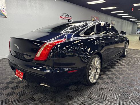 Used 2016 Jaguar XJ R-Sport image 12