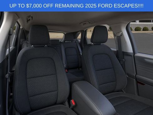 New 2025 Ford Escape Active w/ Tech Pack #1 AWD/4WD image 10