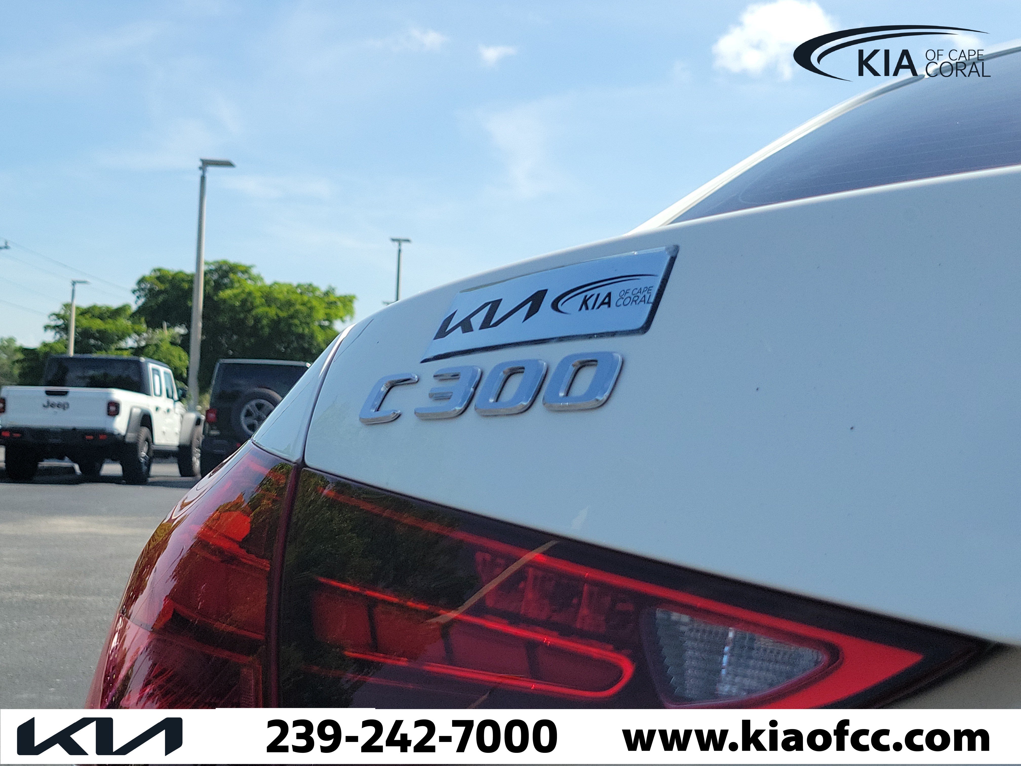 Used 2024 Mercedes-Benz C 300 Sedan image 10