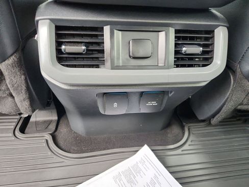 Used 2024 Ford F150 Lariat w/ FX4 Off-Road Package AWD/4WD image 12