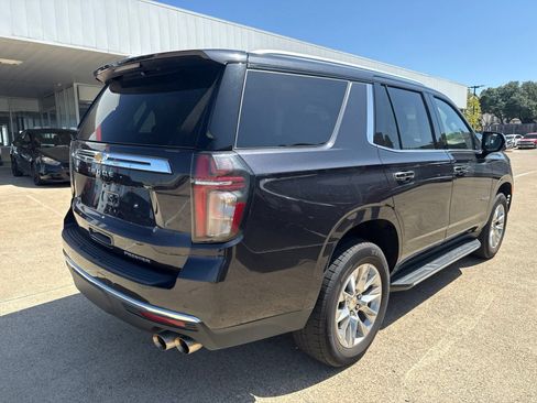Used 2024 Chevrolet Tahoe Premier w/ Premium Package AWD/4WD image 5