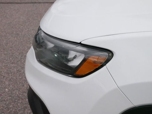 Used 2024 Jeep Compass Trailhawk image 16