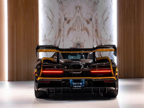 Used 2019 McLaren Senna RWD image 6