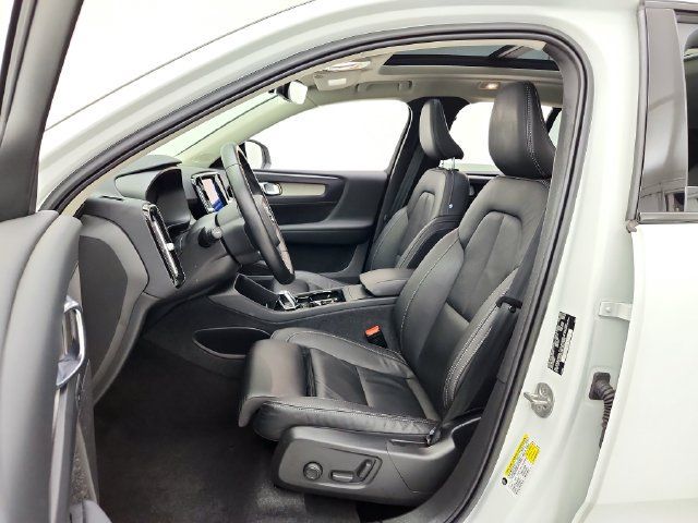 Used 2023 Volvo XC40 B5 Ultimate w/ Climate Package AWD/4WD image 22