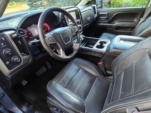 Used 2016 GMC Sierra 2500 Denali w/ Duramax Plus Package AWD/4WD image 2