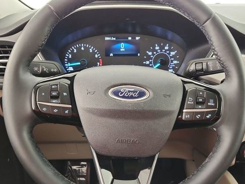 Used 2022 Ford Escape SEL image 11