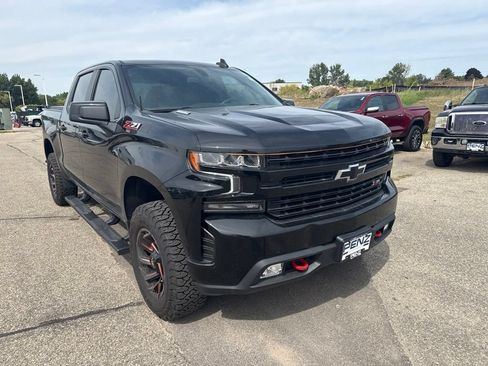 Used 2022 Chevrolet Silverado 1500 LT Trail Boss AWD/4WD image 3
