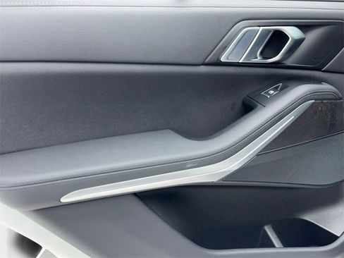 Used 2022 BMW X5 sDrive40i w/ Premium Package image 46