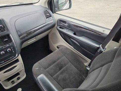 Used 2016 Dodge Grand Caravan SE w/ Quick Order Package 29E SE image 15