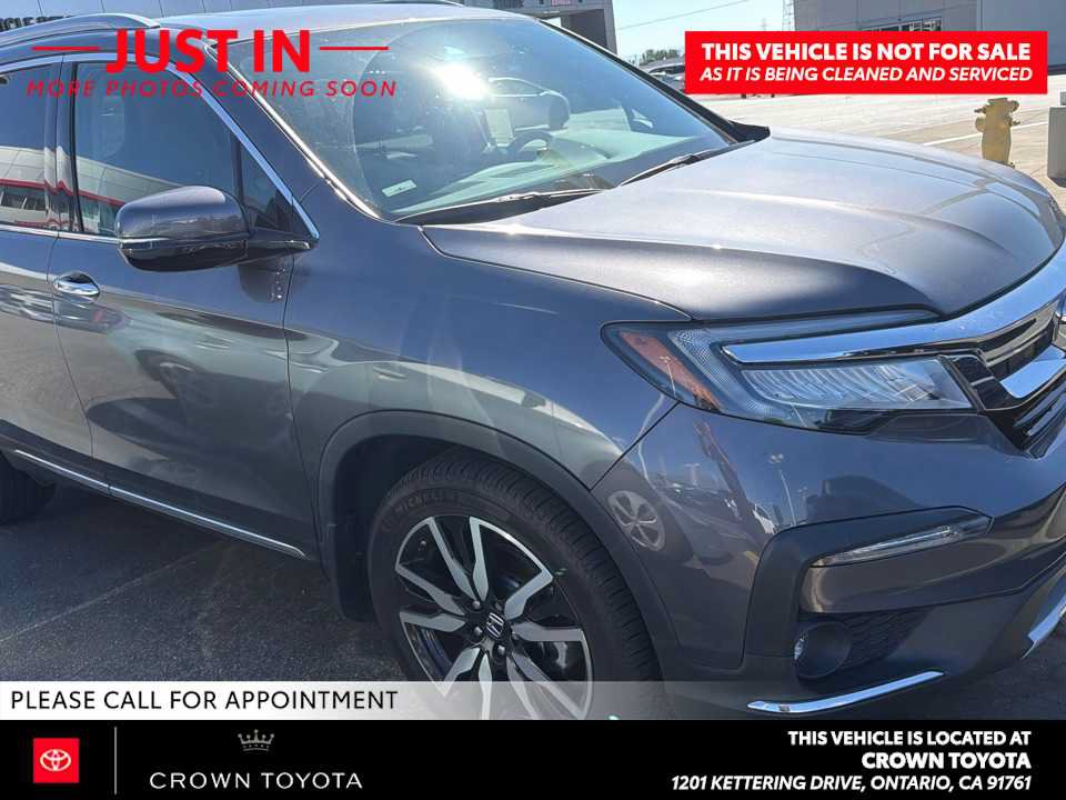 Used 2020 Honda Pilot Touring image 3