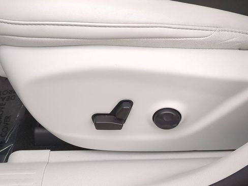 Used 2021 Jeep Cherokee Latitude Plus w/ Security Package image 19