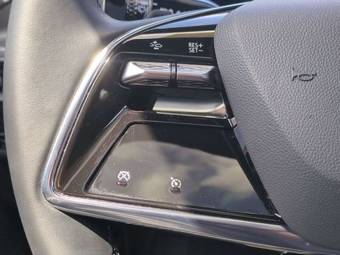 Certified 2024 Cadillac Lyriq Tech AWD/4WD image 27