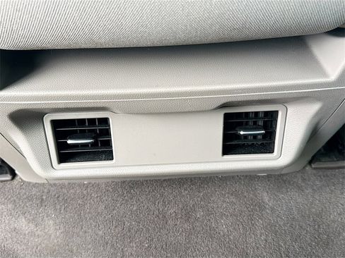 Used 2020 Chevrolet Silverado 1500 LT image 25