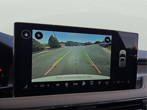 New 2026 Lincoln Corsair Premiere image 13