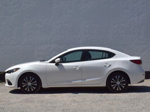 Used 2015 MAZDA MAZDA3 i Sport FWD image 4